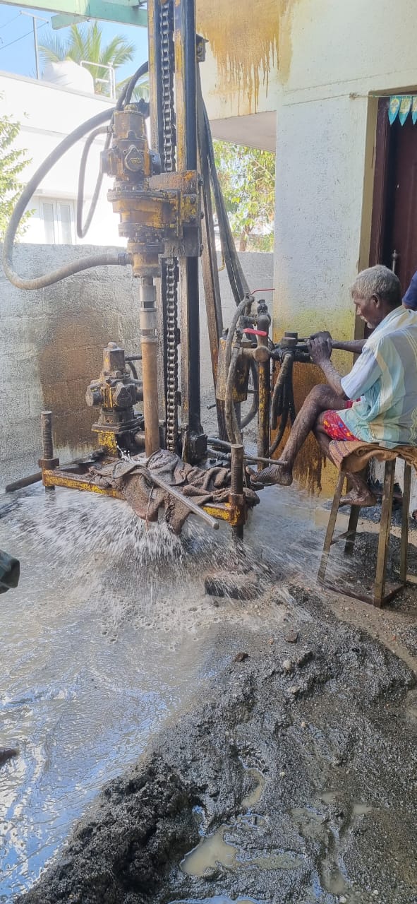 6 Point 5 Inch Borewell Drilling Services